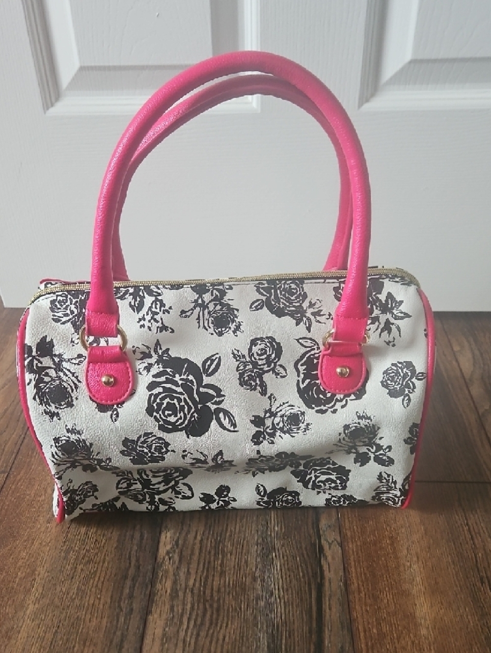 Betsey Johnson Floral Bow Satchel Handbag - Hot Pink & Black - Picture 2 of 5